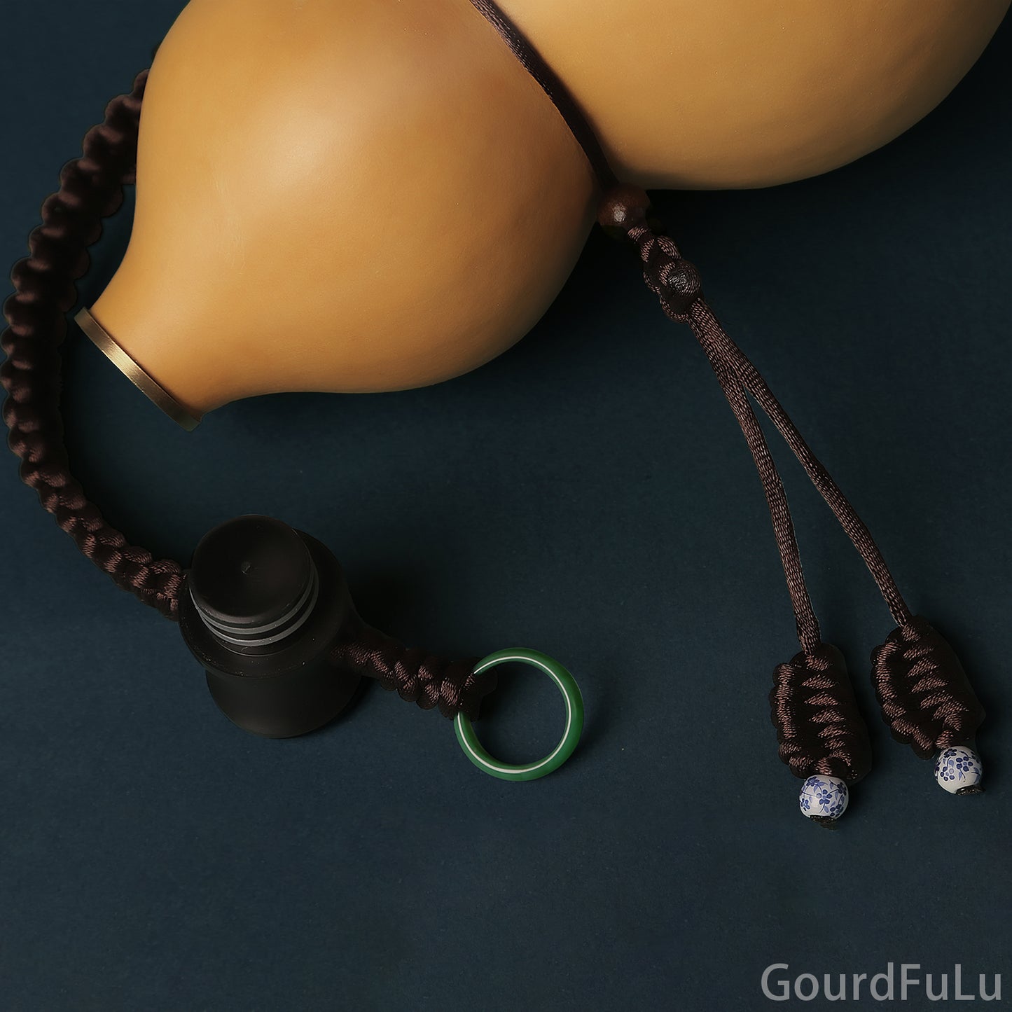 Natural Wine Gourd, Outdoor Portable Water Bottle with Stopper Chinese Feng Shui FuLu Gourd Ornament