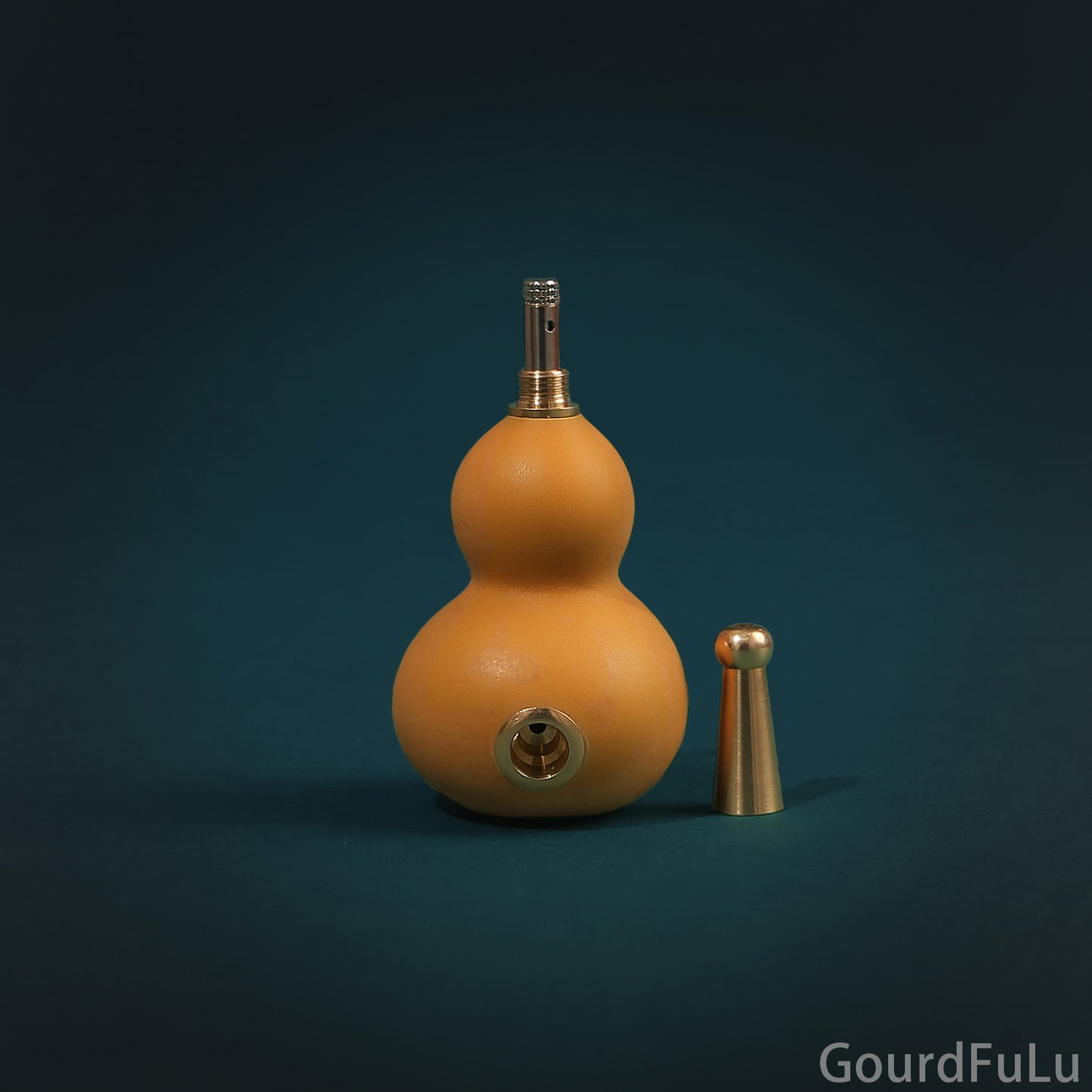 Handcrafted Traditional Chinese Gourd Pipe - Unique Smoking Experience with Authentic Design - Perfect Gift for Smoking Enthusiasts and Collectors