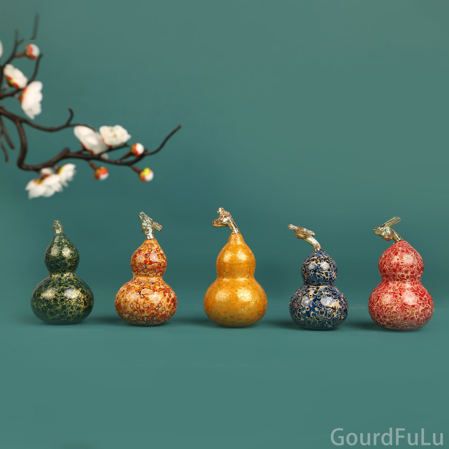 Handcrafted Chinese Traditional Lacquer Gourd - Made Using Ancient Techniques of Intangible Cultural Heritage - Unique Decor Piece