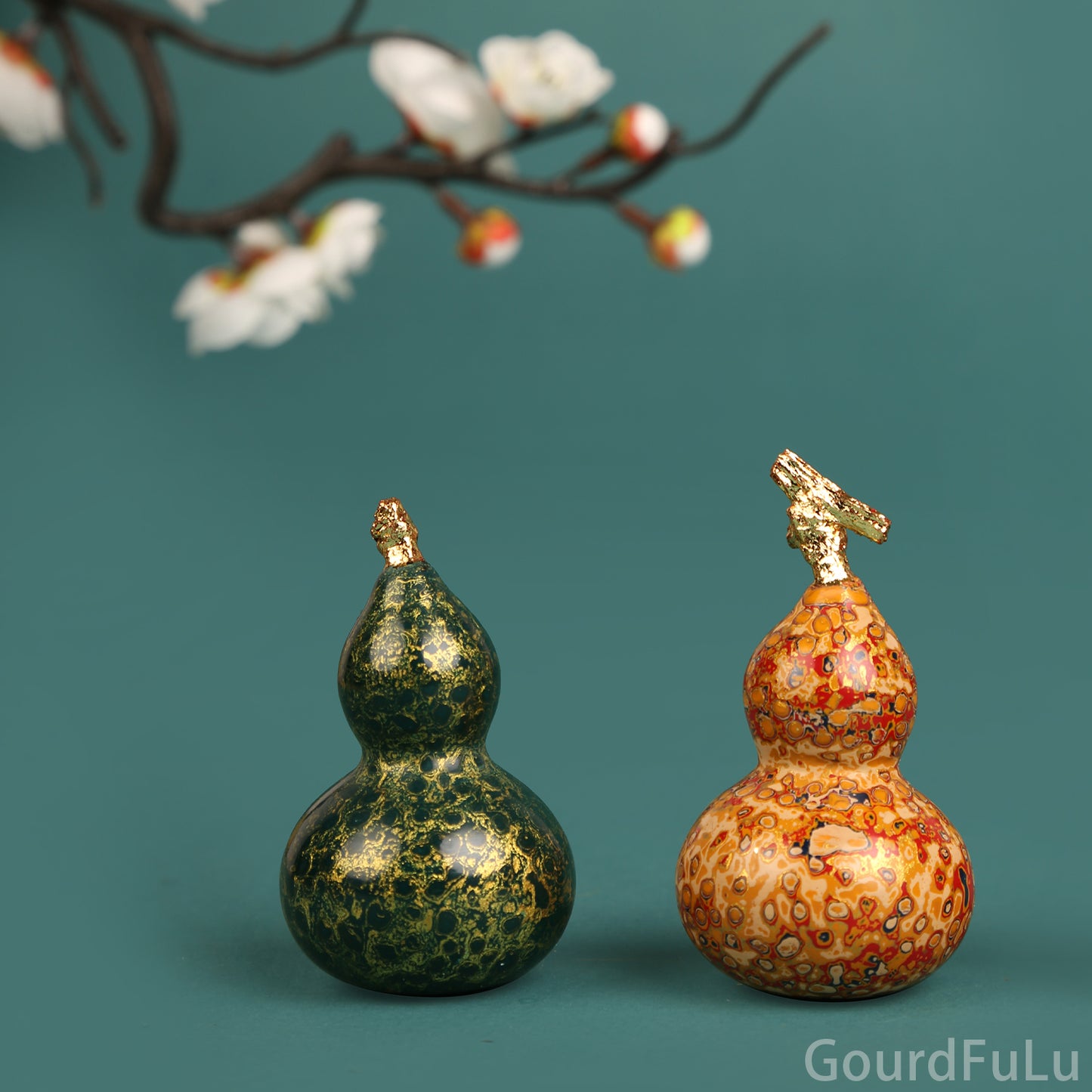 Handcrafted Chinese Traditional Lacquer Gourd - Made Using Ancient Techniques of Intangible Cultural Heritage - Unique Decor Piece